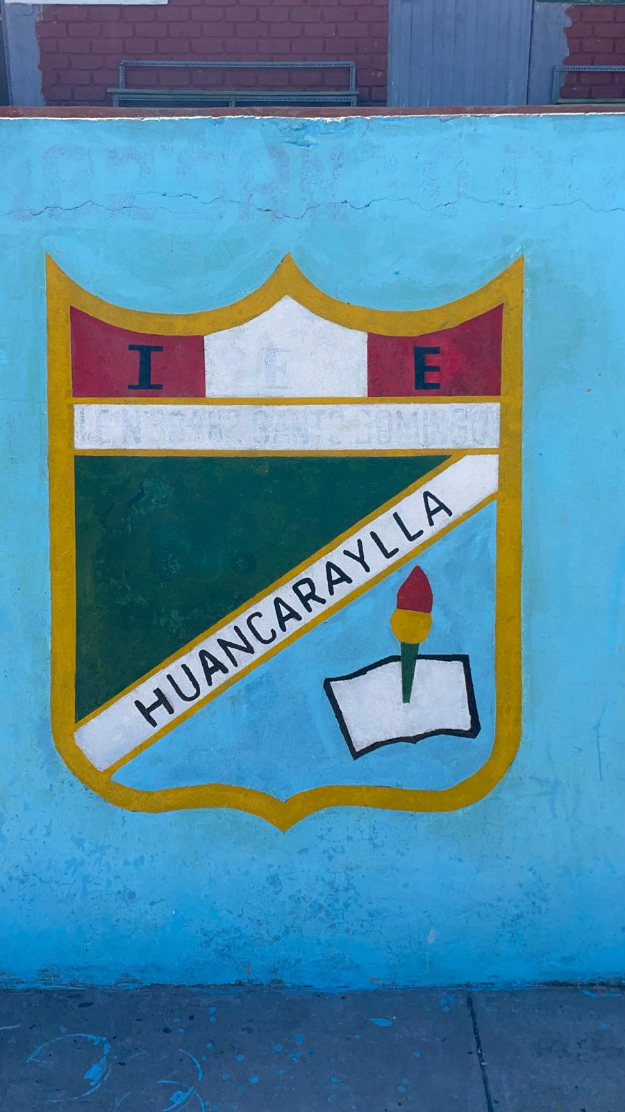 Escudo de la I.E. Santo Domingo de Huancaraylla